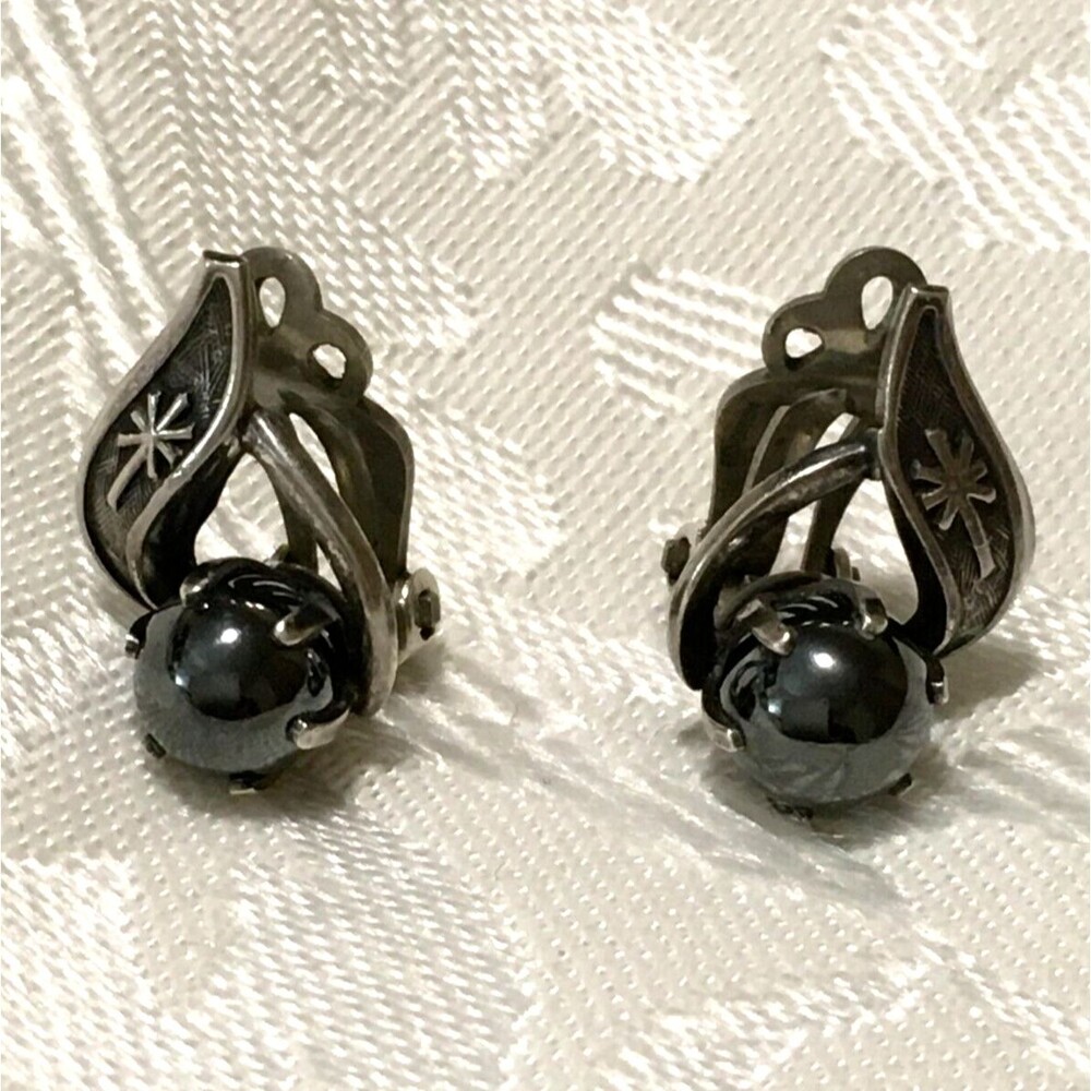 Vintage Silver Tone Clip On Earrings Hematite Signed hallmark Southwestern